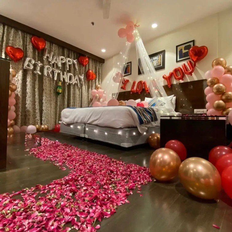Romantic Cabana Decoration for Birthday - Image 3