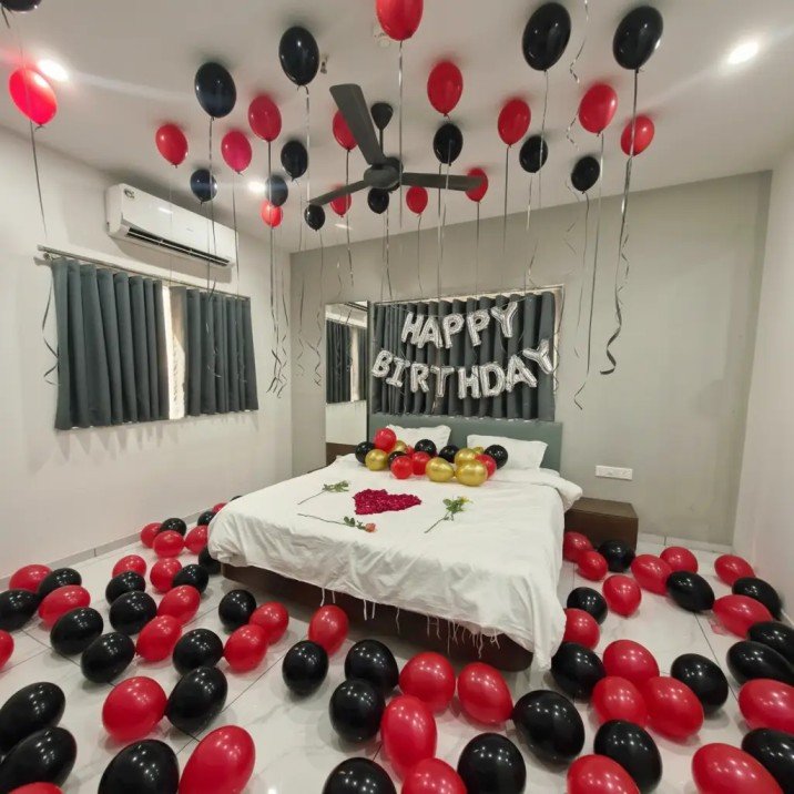 Romantic Bliss Bedroom Decoration - Image 4